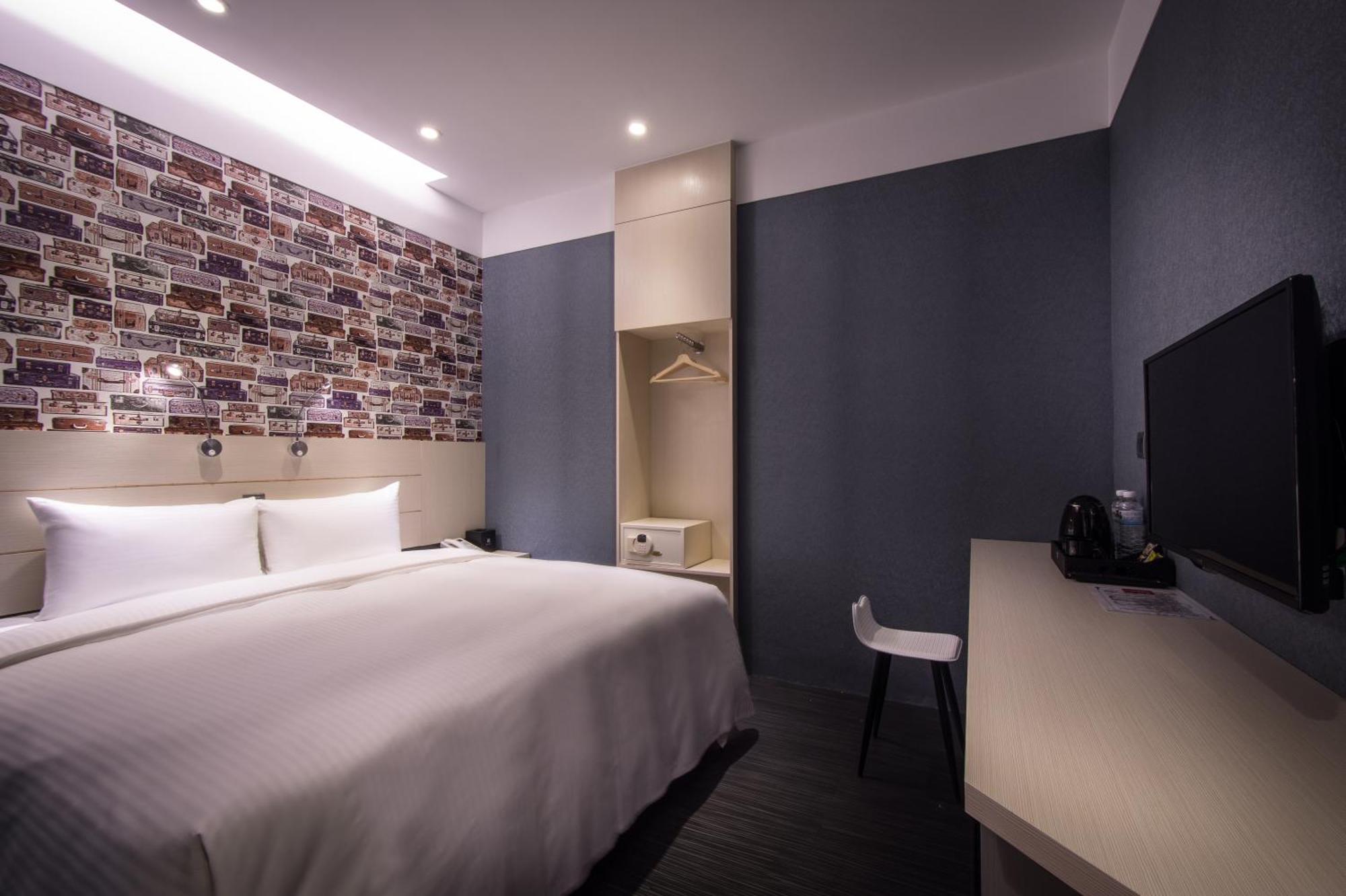 Standard Double Room - No Window