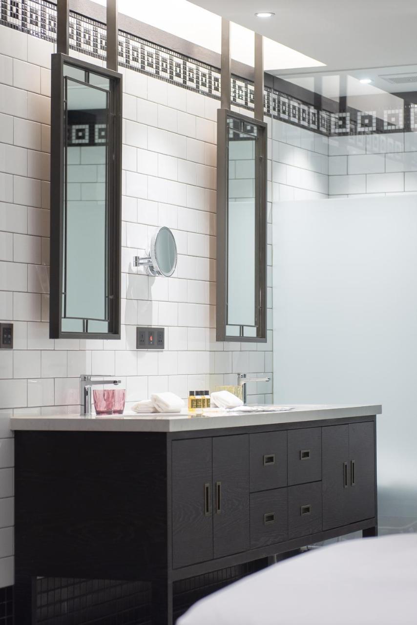 Deluxe Quadruple Room(No Window),775173601:JPEG