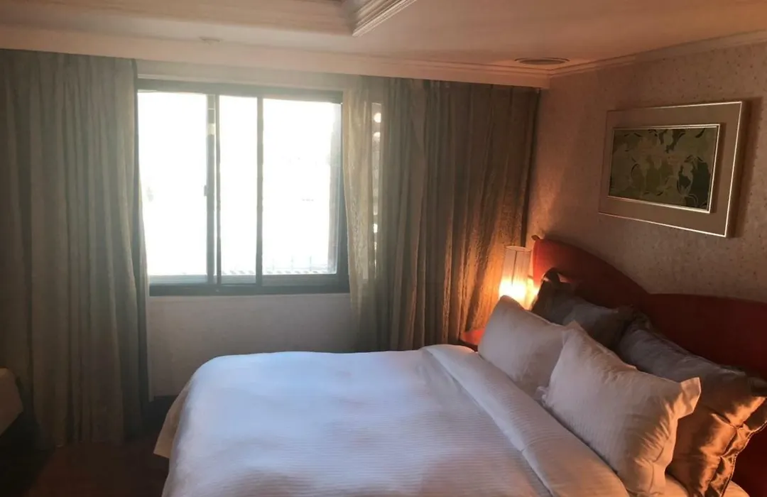 The Moon Hotel-1